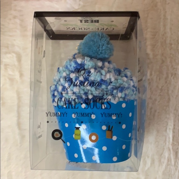 💥🧦🧦SWEET PAIR POM POM SOCKS with BOX🎁💛💗💙 - Picture 3 of 8